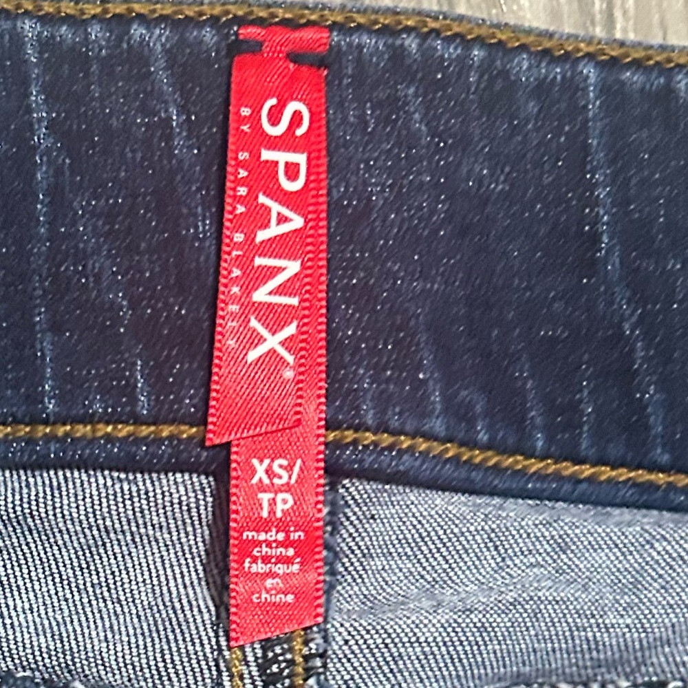 Spanx Distressed Ankle Denim Skinny Jean Size XSmall - Picture 4 of 4